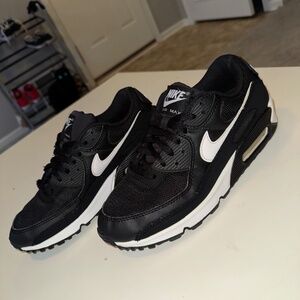 Nike Air Max 90 - Size 8.5